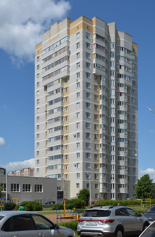 Набережные Челны, Улица Ахметшина, 128