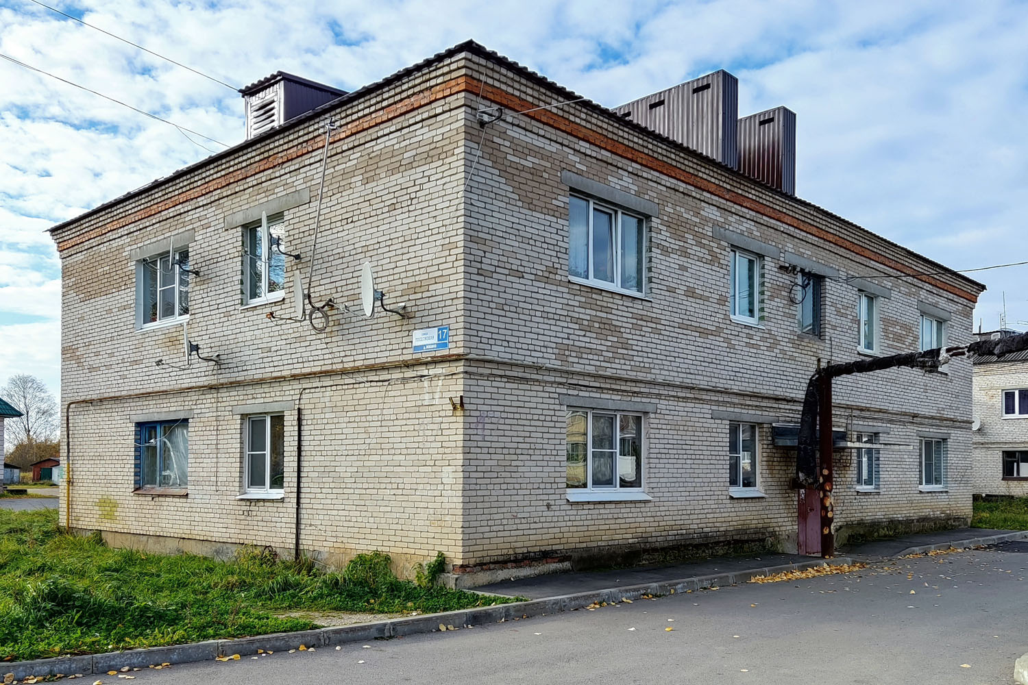Гатчинский округ, прочие н. п., Жабино, Поселковая улица, 17