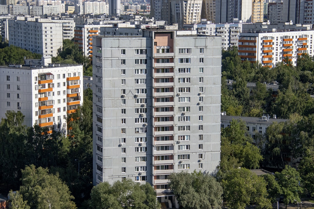 Москва, Улица Героев Панфиловцев, 43