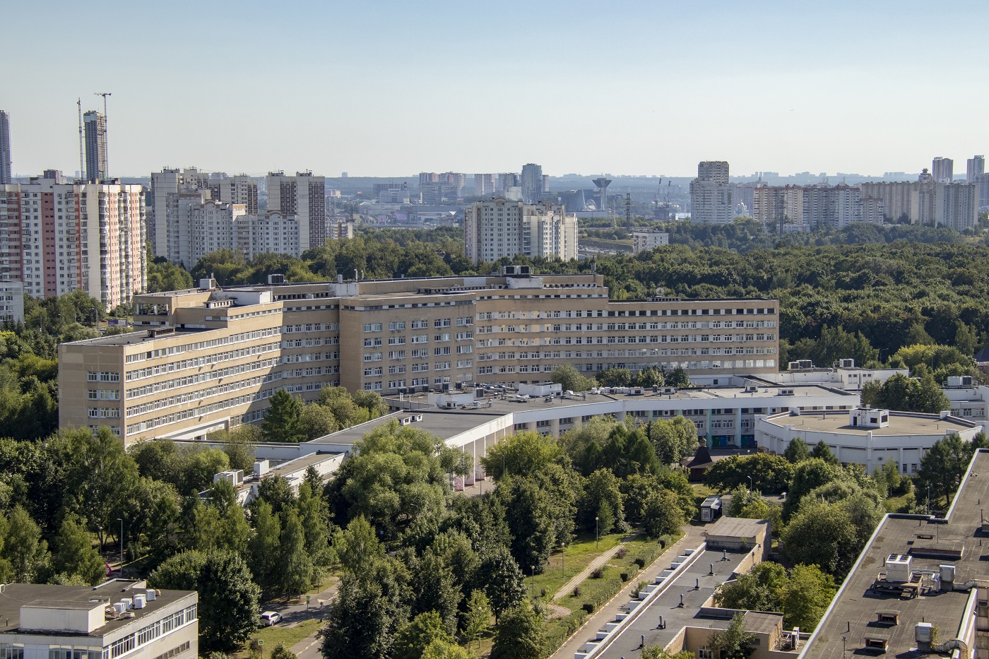 Москва, Улица Героев Панфиловцев, 28