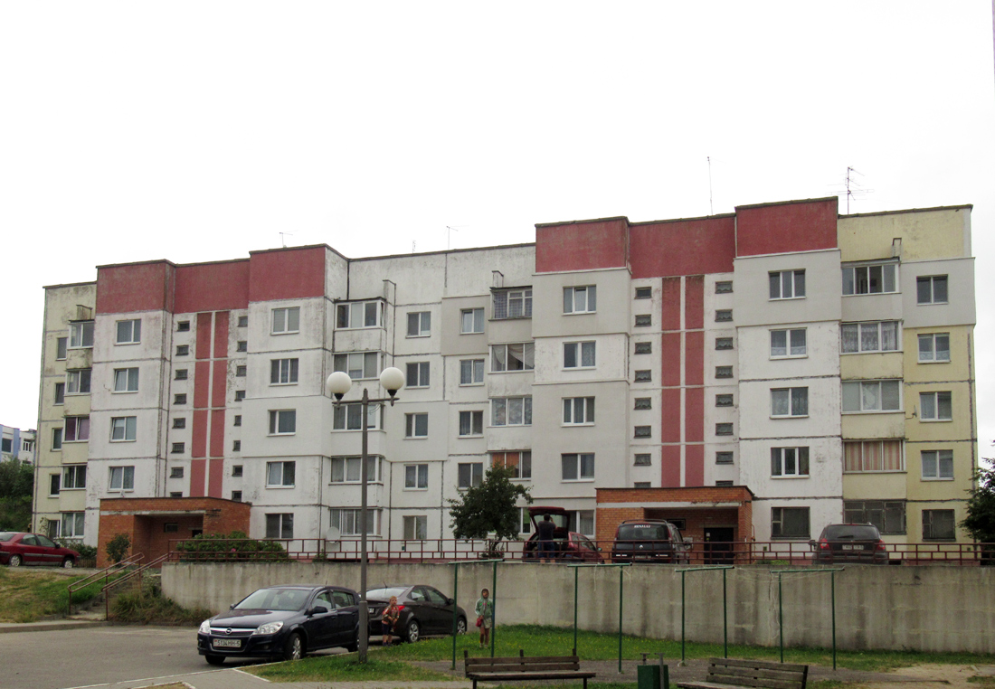 Минский район, прочие н. п., Петришки, Улица Гагарина, 9