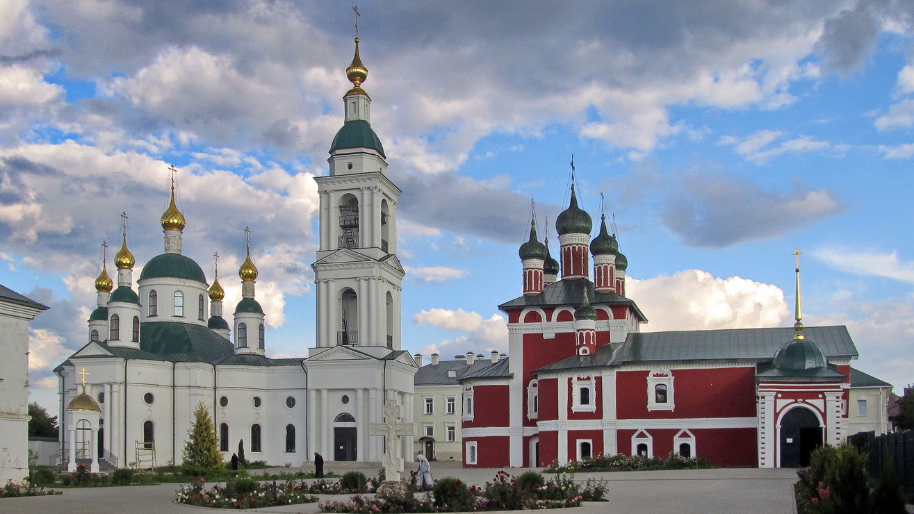 Углич, Улица Студенческий Городок, 12; Улица Студенческий Городок, 11