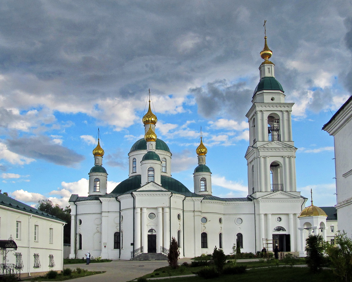 Углич, Улица Студенческий Городок, 12