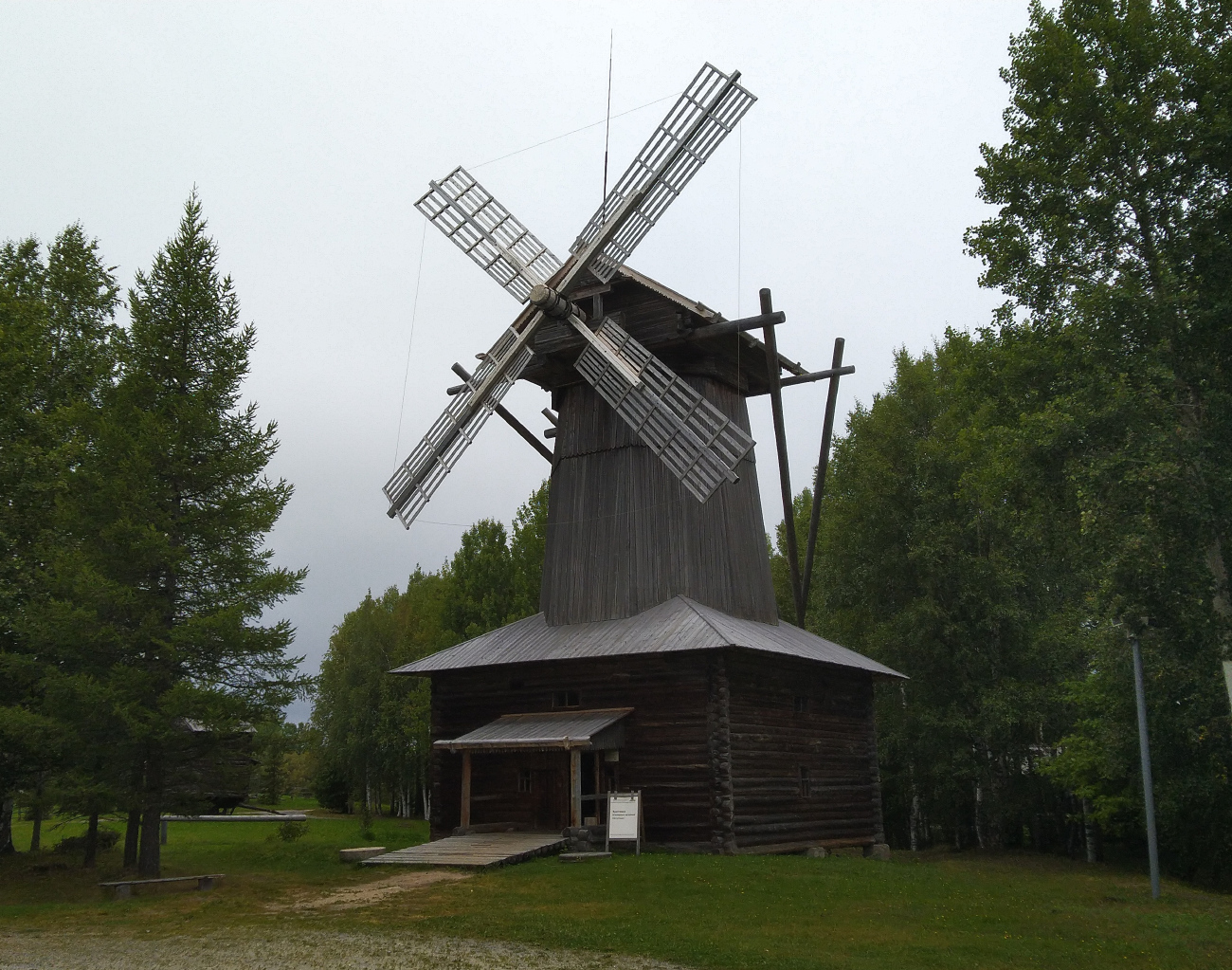 Приморский район, прочие н.п., дер. Малые Корелы, 2В (мельница из Кожпосёлка)