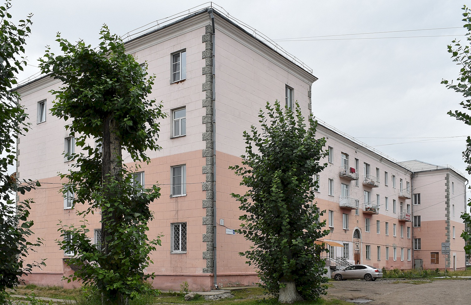 Свирск, Улица Дзержинского, 1