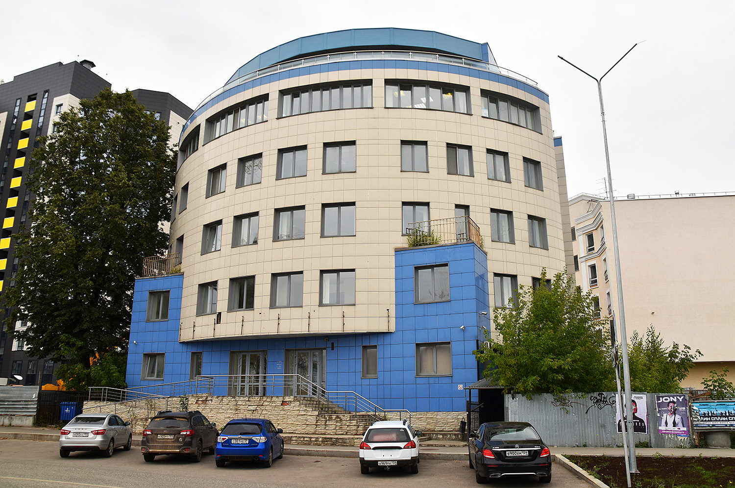 Perm, Улица Окулова, 27