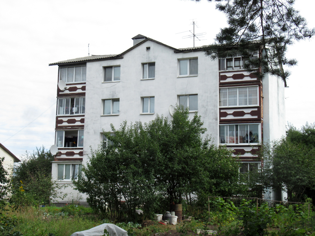 Чисть, Центральная улица, 10