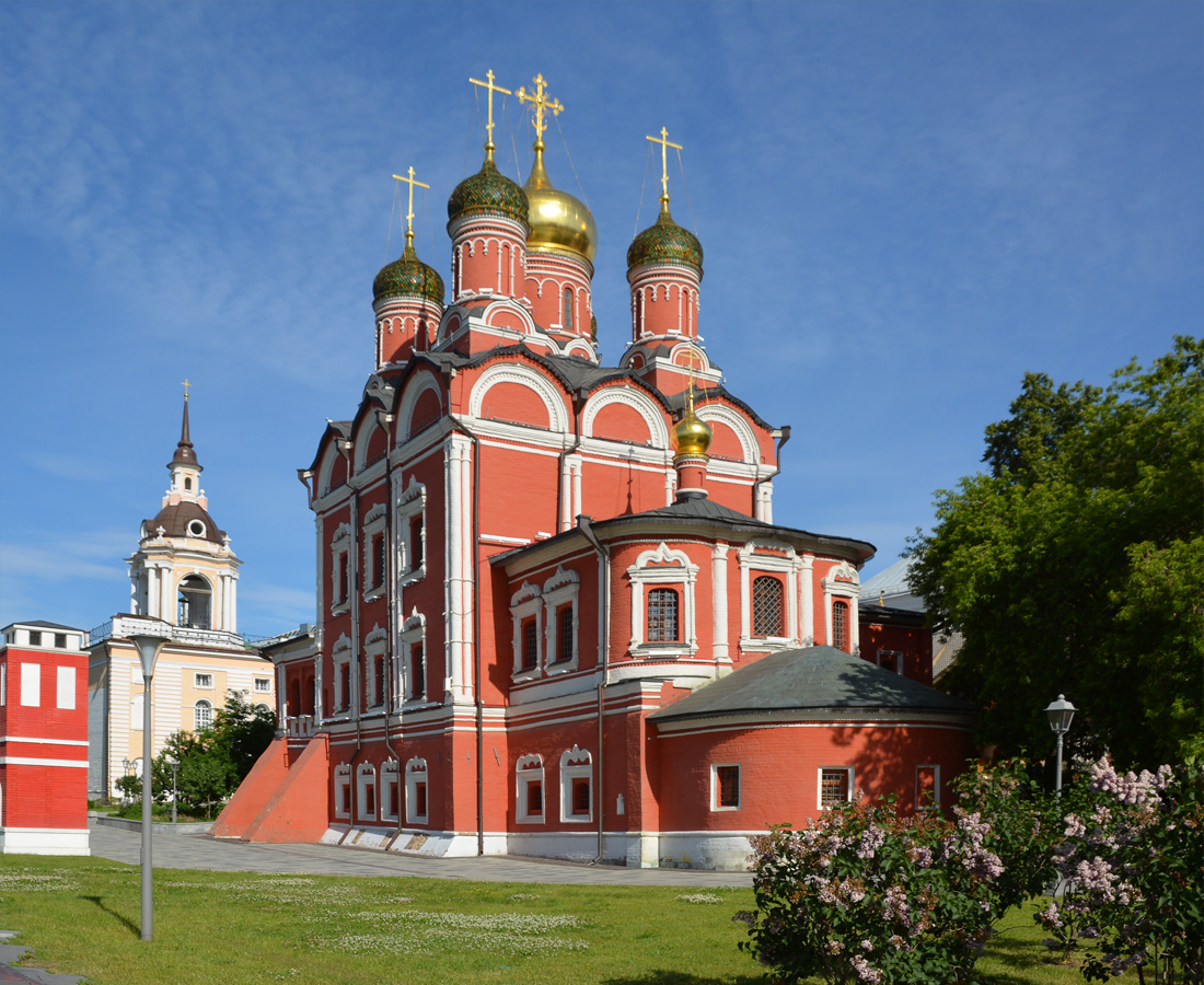 Москва, Улица Варварка, 8 стр. 1