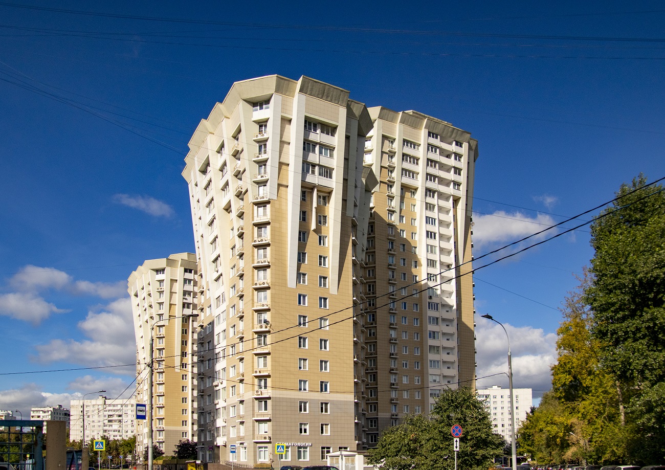 Moscow, Бульвар Яна Райниса, 31