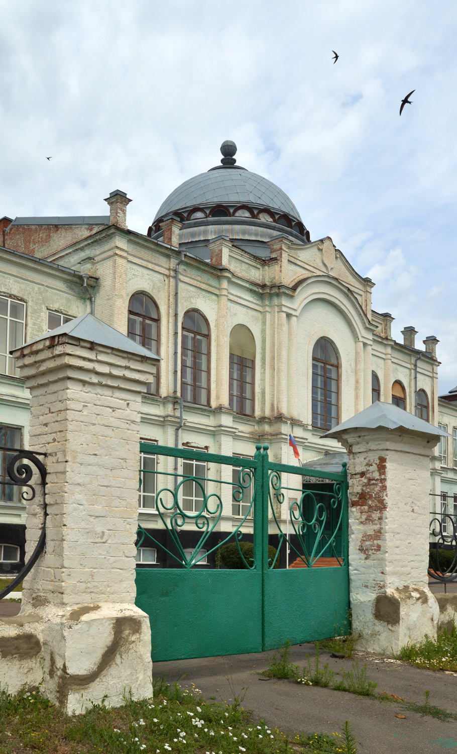 Павловск, Улица 1 Мая, 13