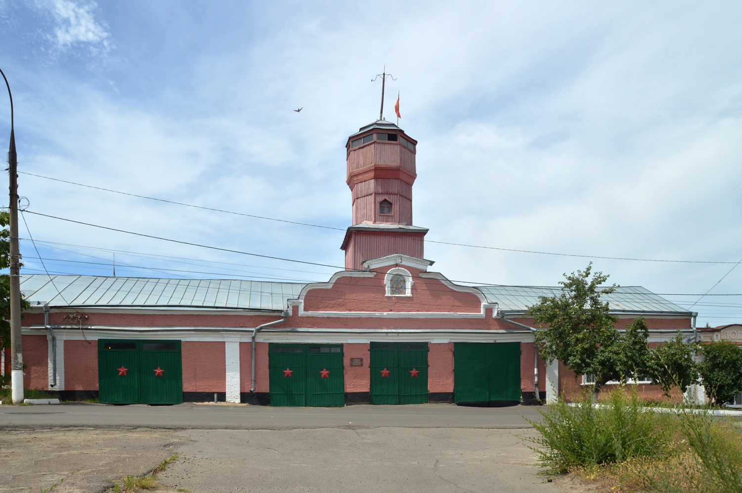 Павловск, Улица Клемента Готвальда, 7