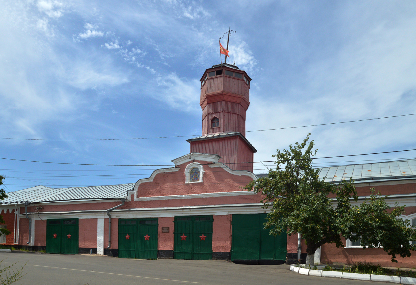 Павловск, Улица Клемента Готвальда, 7