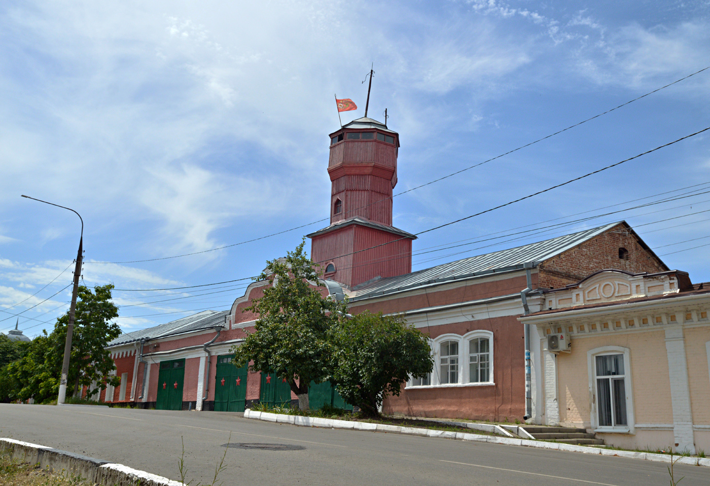 Павловск, Улица Клемента Готвальда, 7