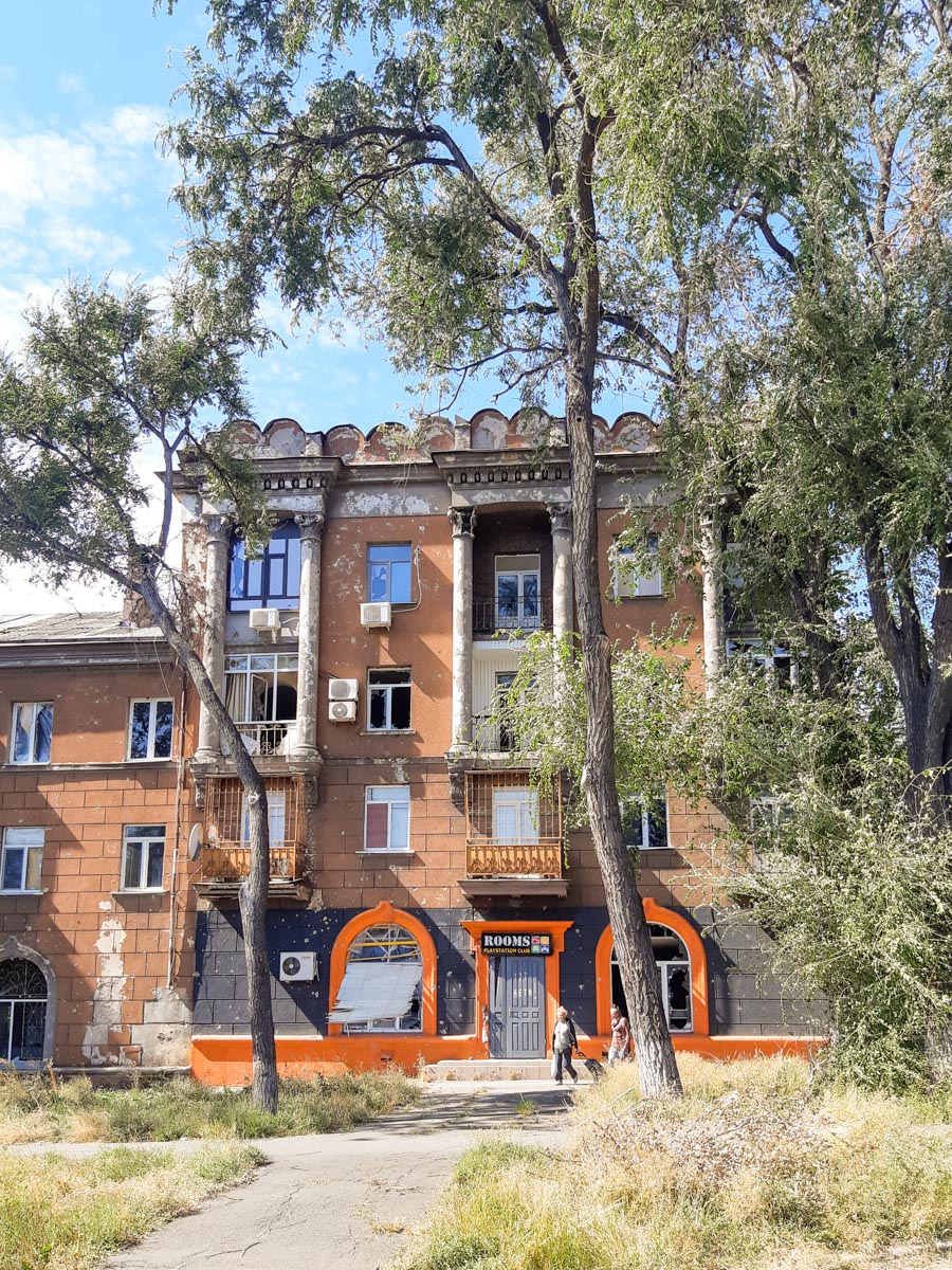 Mariupol, Улица Апатова, 112 / Улица Энгельса, 14