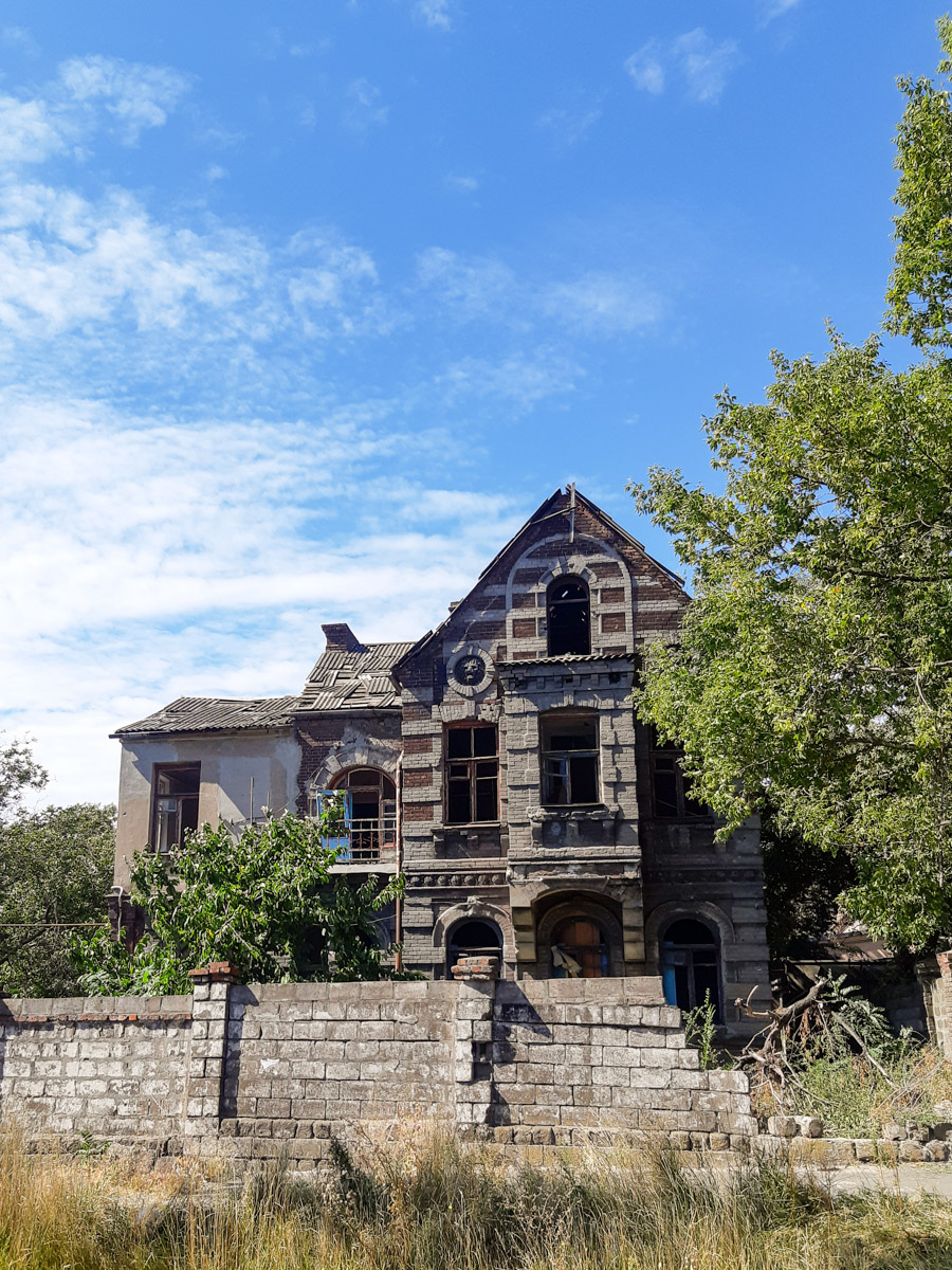 Mariupol, Улица Энгельса, 10