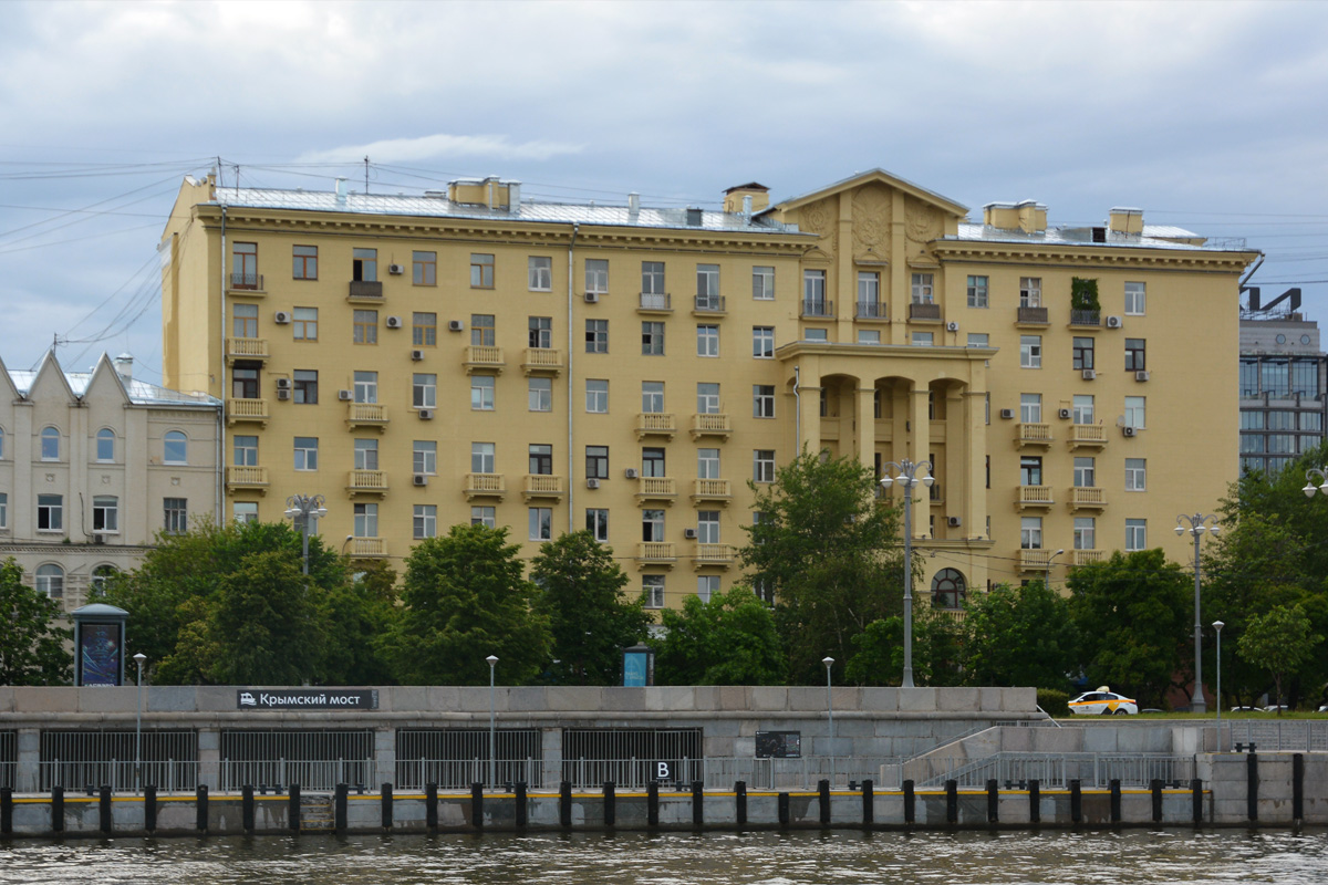 Москва, Фрунзенская набережная, 8