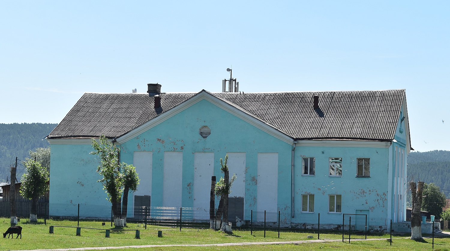 Олонки, Улица Руслана Хомколова, 6