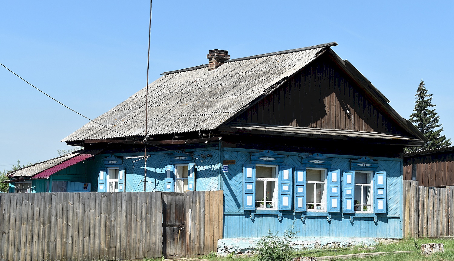 Олонки, Улица Руслана Хомколова, 13