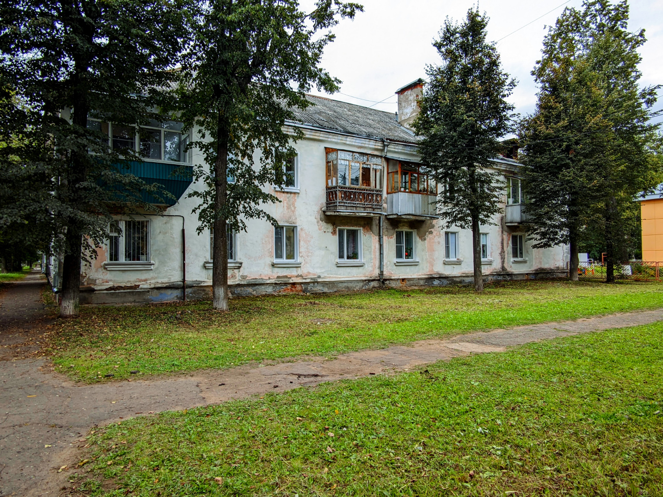 Глазов, Школьная улица, 14