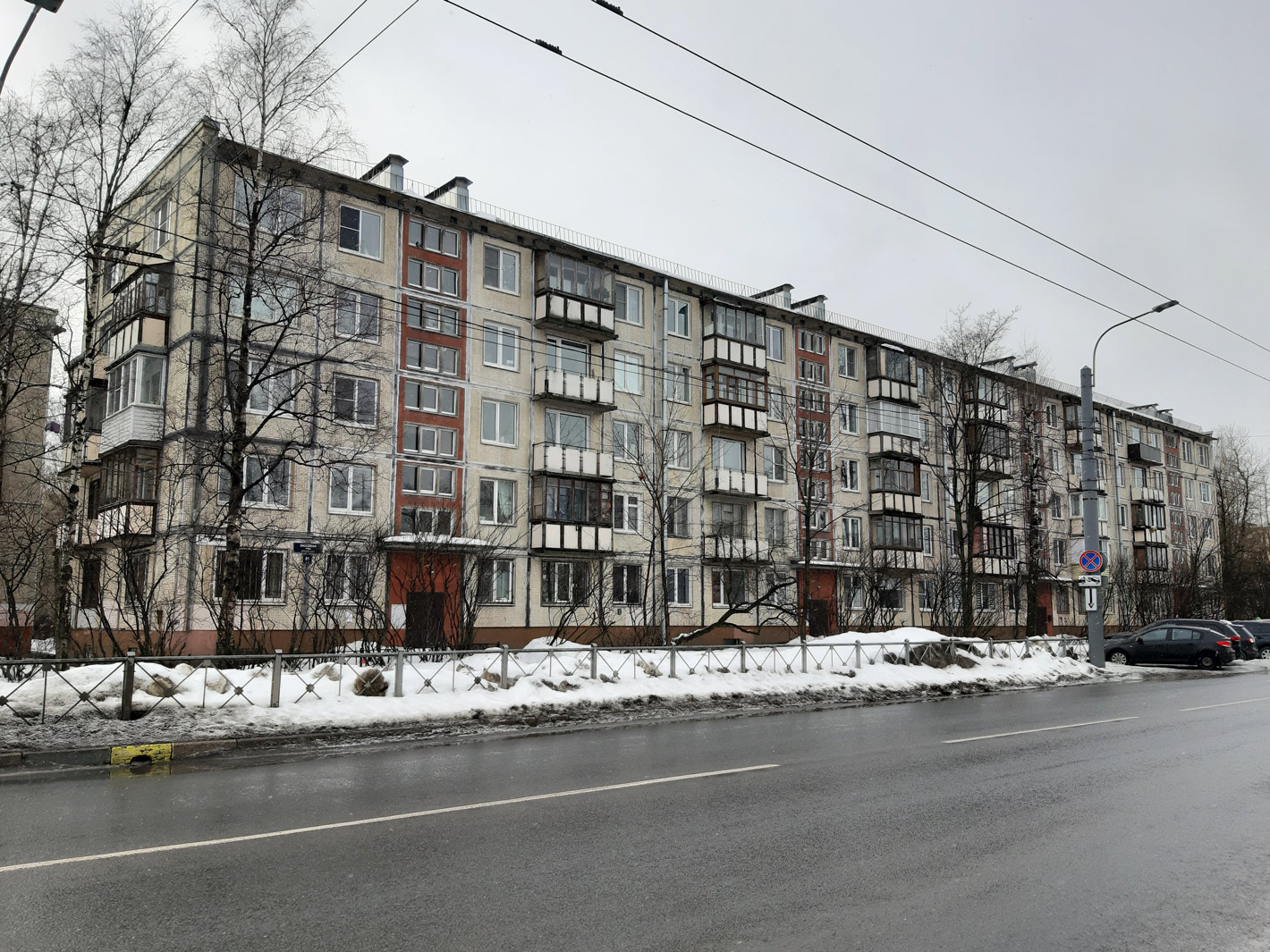 Санкт-Петербург, Бассейная улица, 81