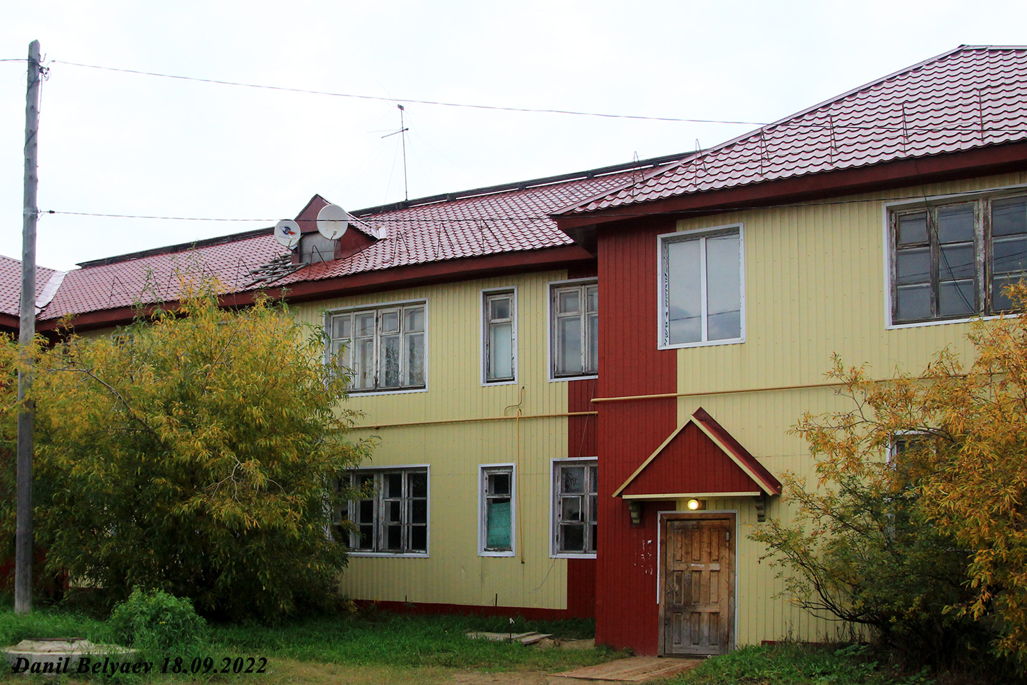Naryan-Mar, Пионерская улица, 12 / Октябрьская улица, 21
