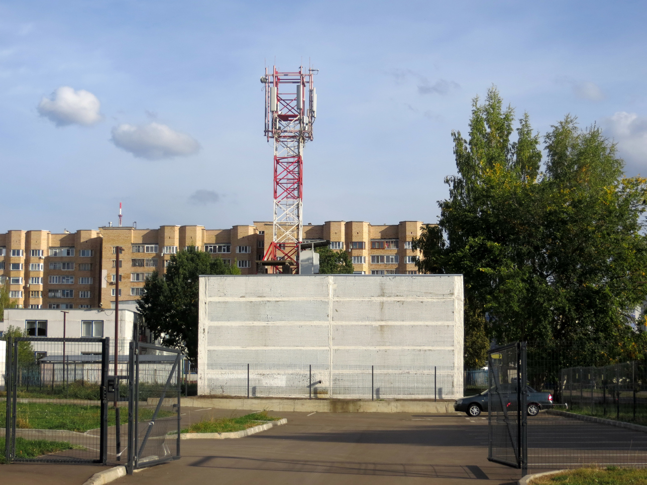 Нижньокамськ, Улица Сююмбике, 64Б*