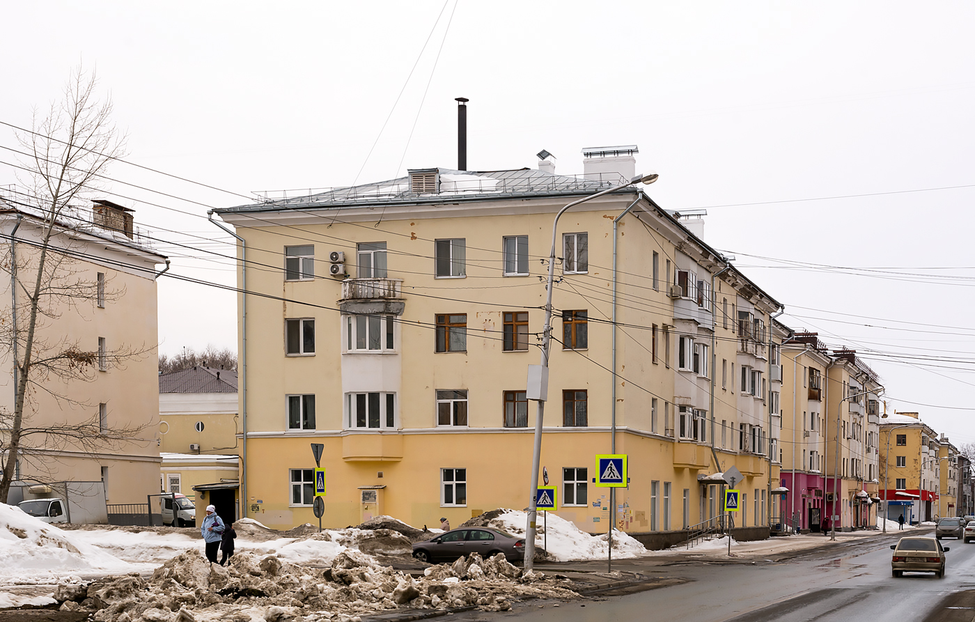 Ufa, Кольцевая улица, 38 / Улица Льва Толстого, 7