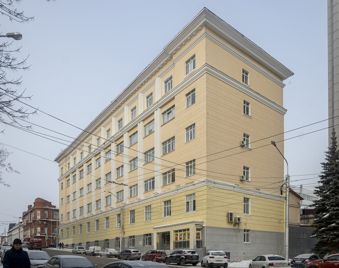 Уфа, Улица Ленина, 28 / Коммунистическая улица, 57