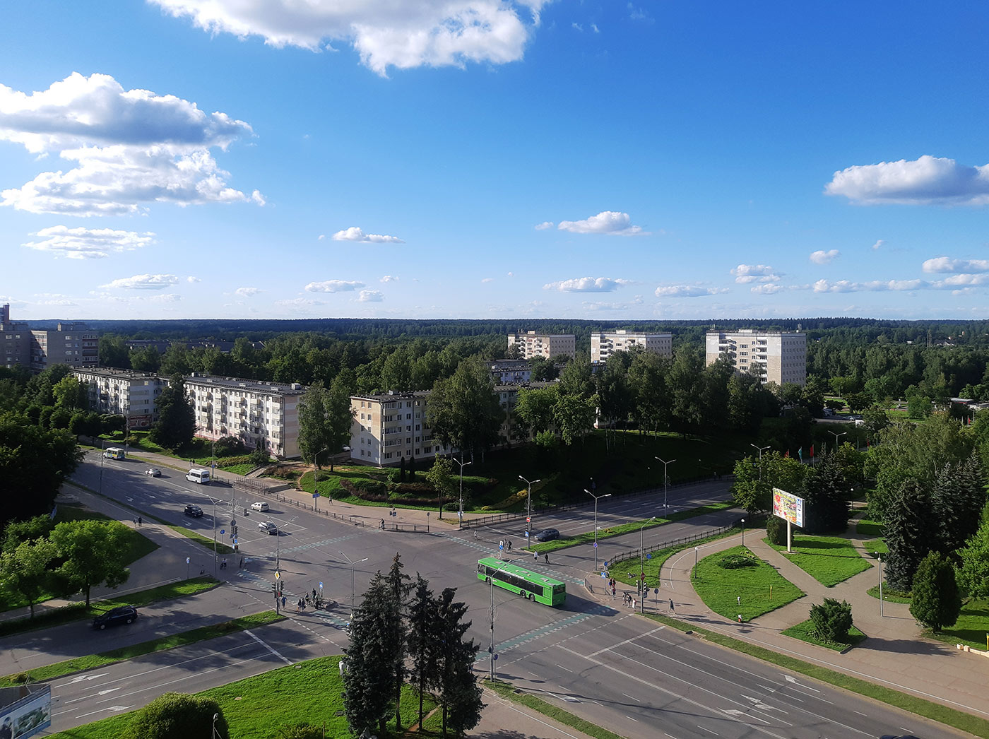 Novopolotsk, Молодёжная улица, 85; Улица Калинина, 2А