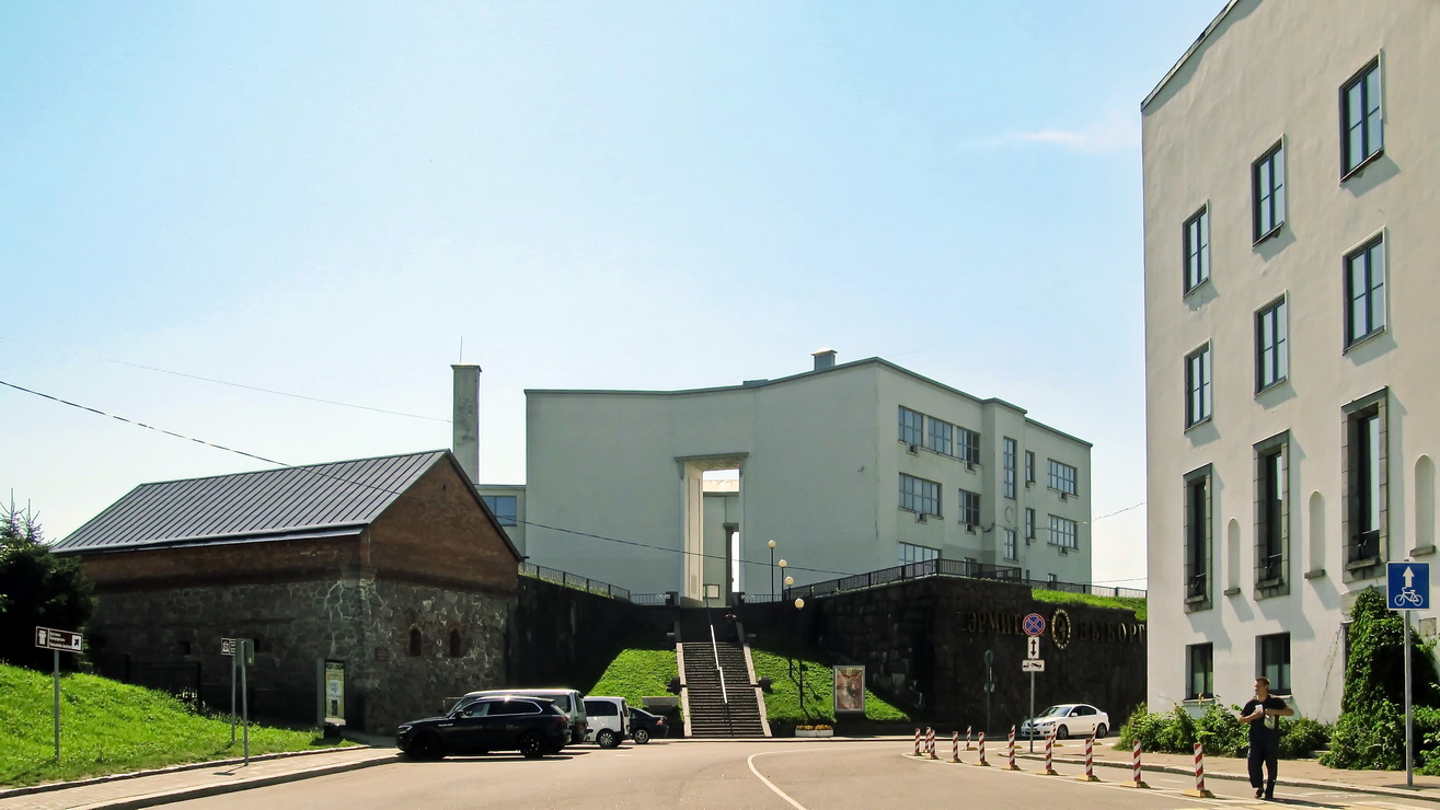 Vyborg, Улица Ладанова, 3; Улица Ладанова, 1