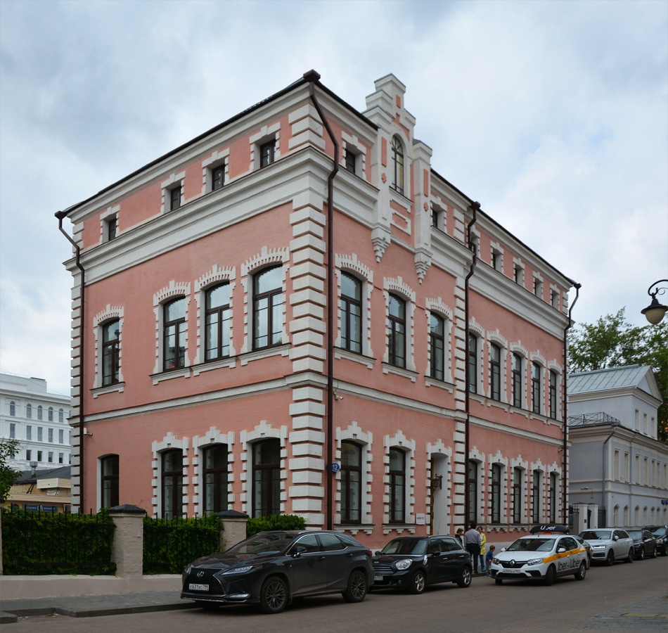 Москва, Малый Толмачёвский переулок, 12