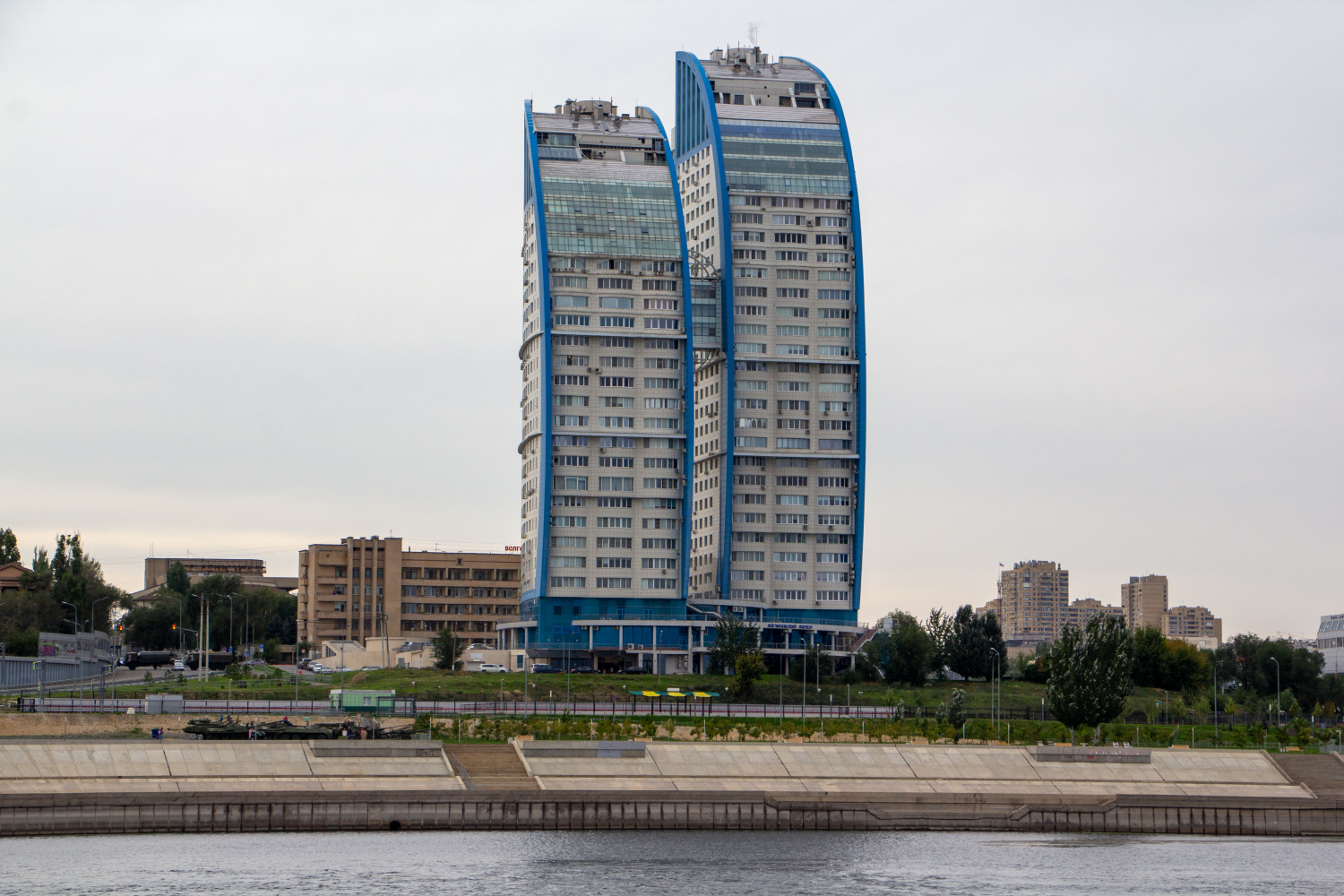 Volgograd, Улица Калинина, 2А; Улица Калинина, 2Б