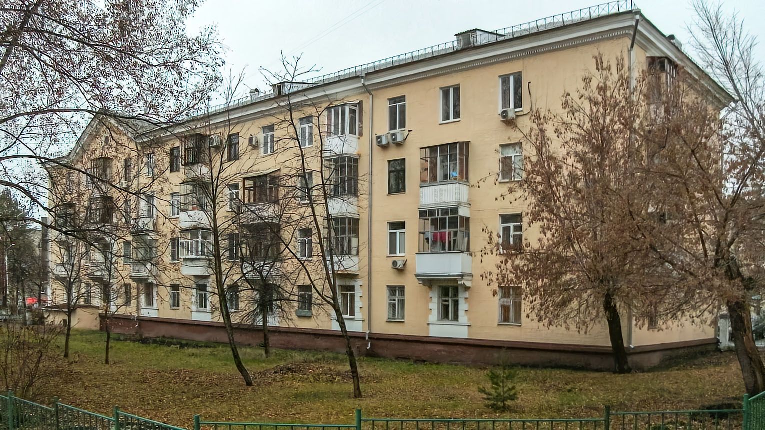 Уфа, Нежинская улица, 3