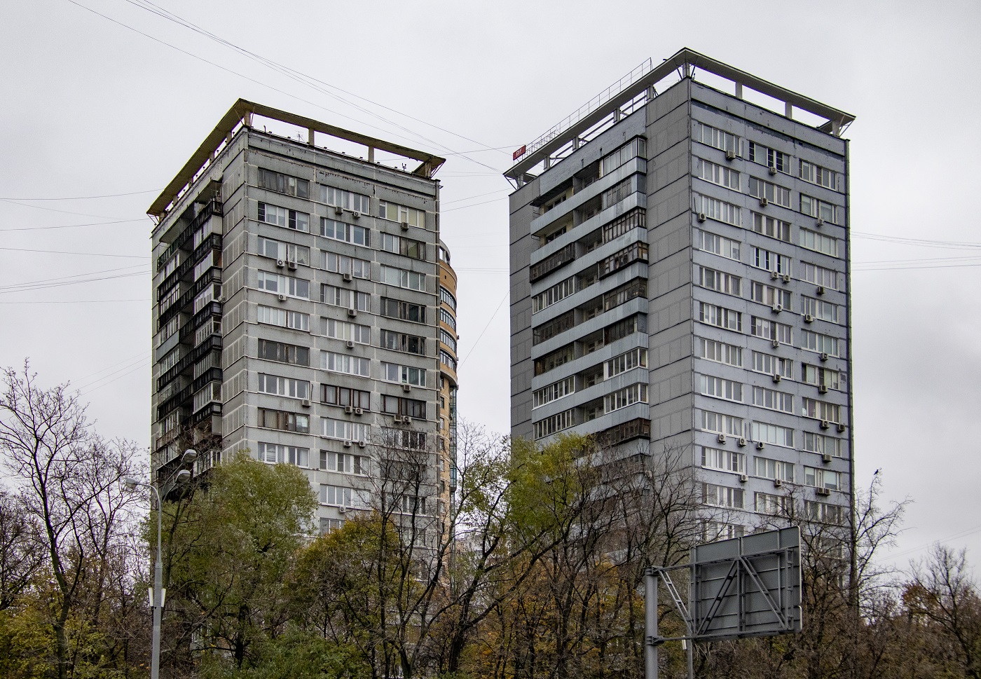 Москва, Ленинградское шоссе, 122; Ленинградское шоссе, 120