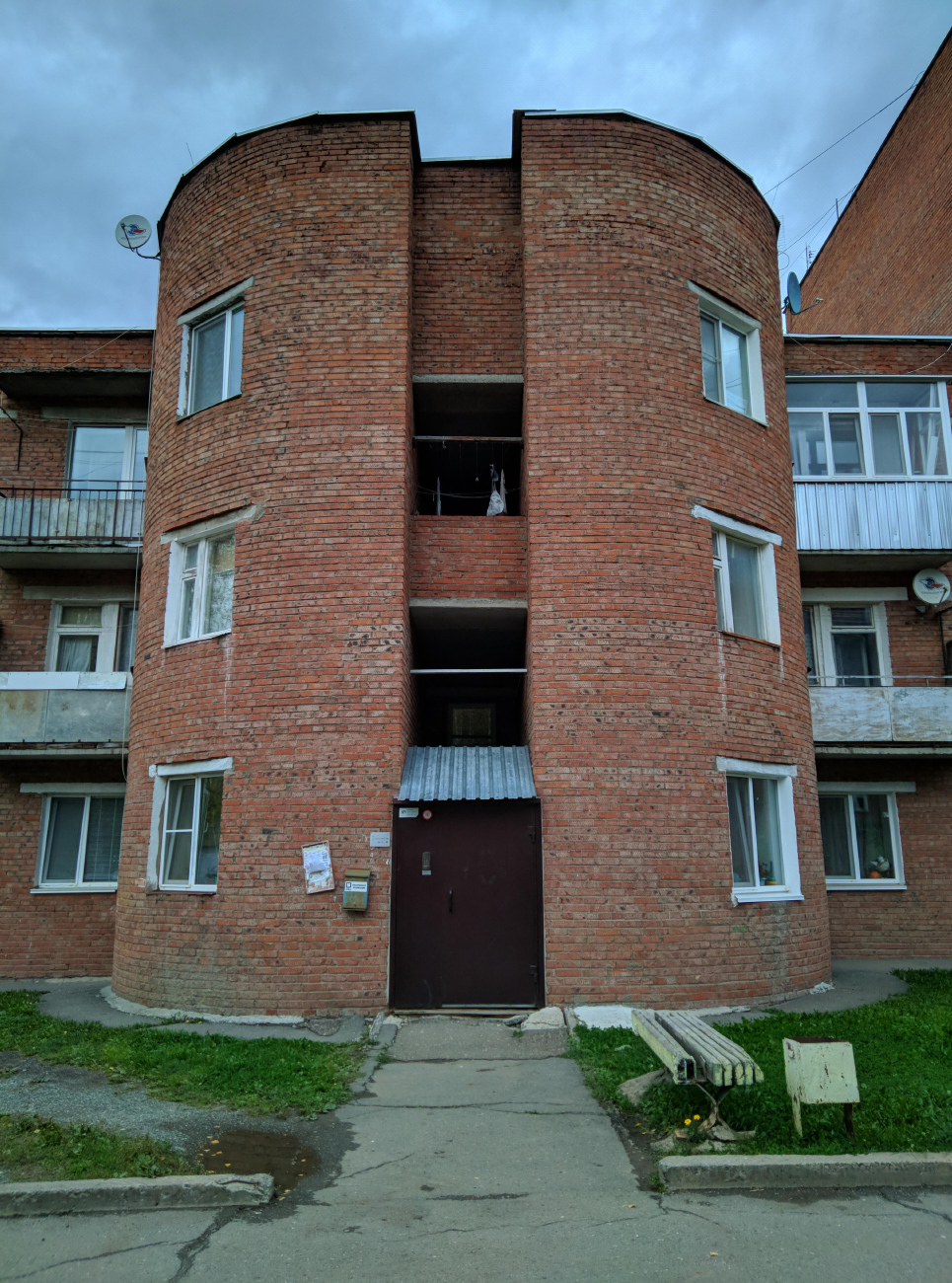 Глазов, Улица Драгунова, 75А (подъезды 2-3)