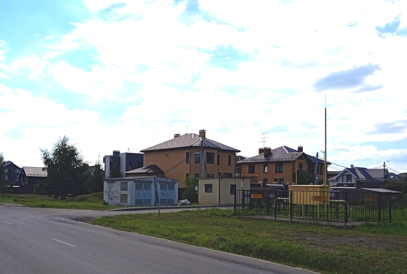 Поселение Сосенское, жилой комплекс Бунин-Парк, улица Суходолье, ТП; жилой комплекс Бунин-Парк, улица Суходолье, 1; жилой комплекс Бунин-Парк, улица Суходолье, 3