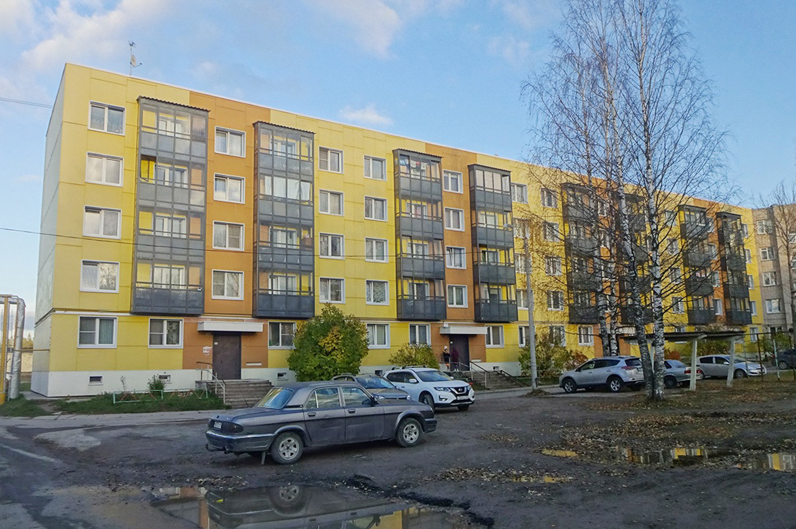 Мирный, Улица Дзержинского, 48