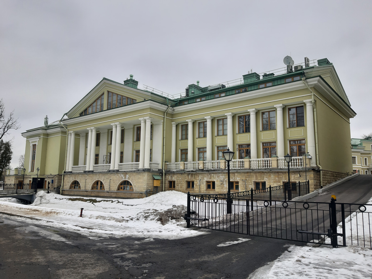 Санкт-Петербург, 2-я Берёзовая аллея, 17-19