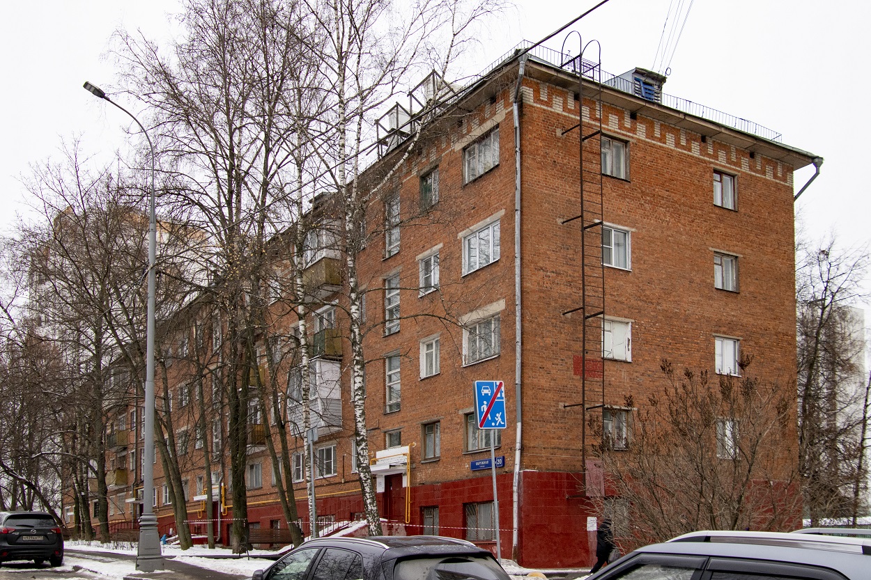 Moscow, Окружная улица, 20
