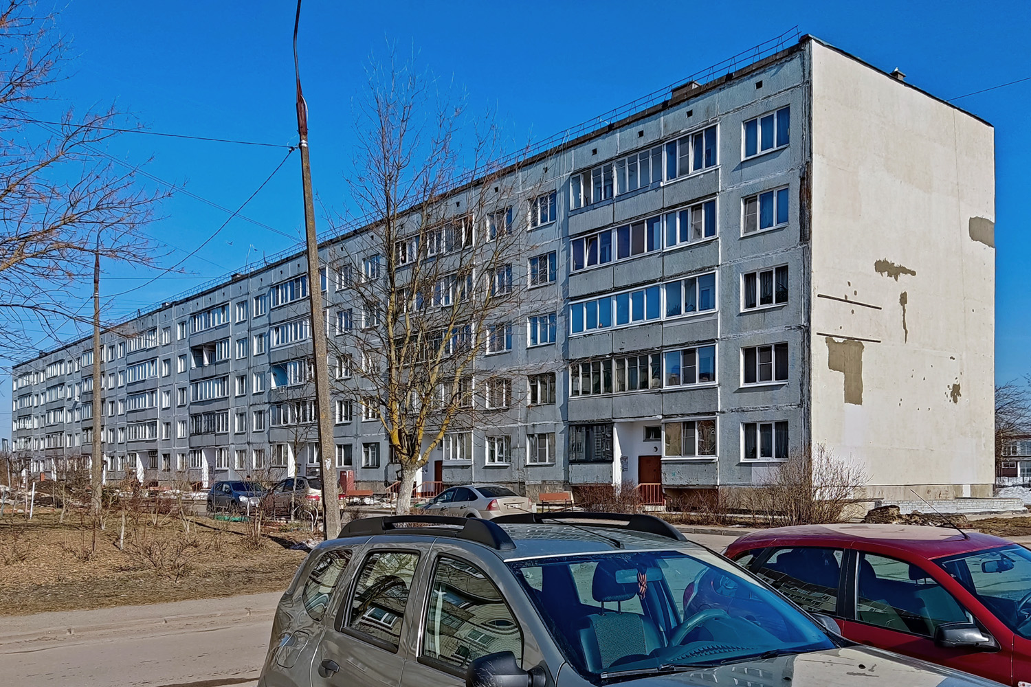 Кiровськ, Ладожская улица, 12