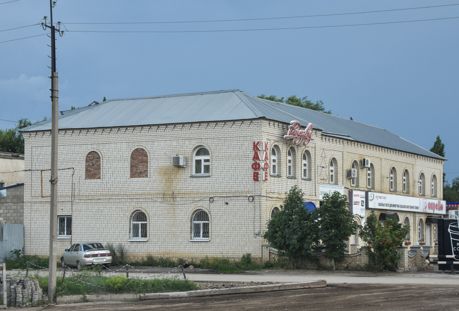 Пугачёвский район, прочие н.п., пос. Пугачёвский, улица Комарова, 45А