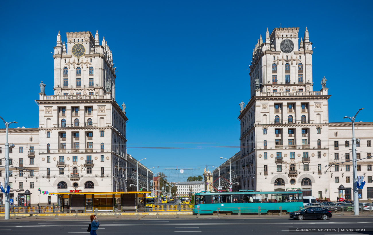 Минск, Улица Кирова, 1 / Бобруйская улица, 13 / Ленинградская улица, 7; Улица Кирова, 2 / Бобруйская улица, 15 / Ульяновская улица, 34
