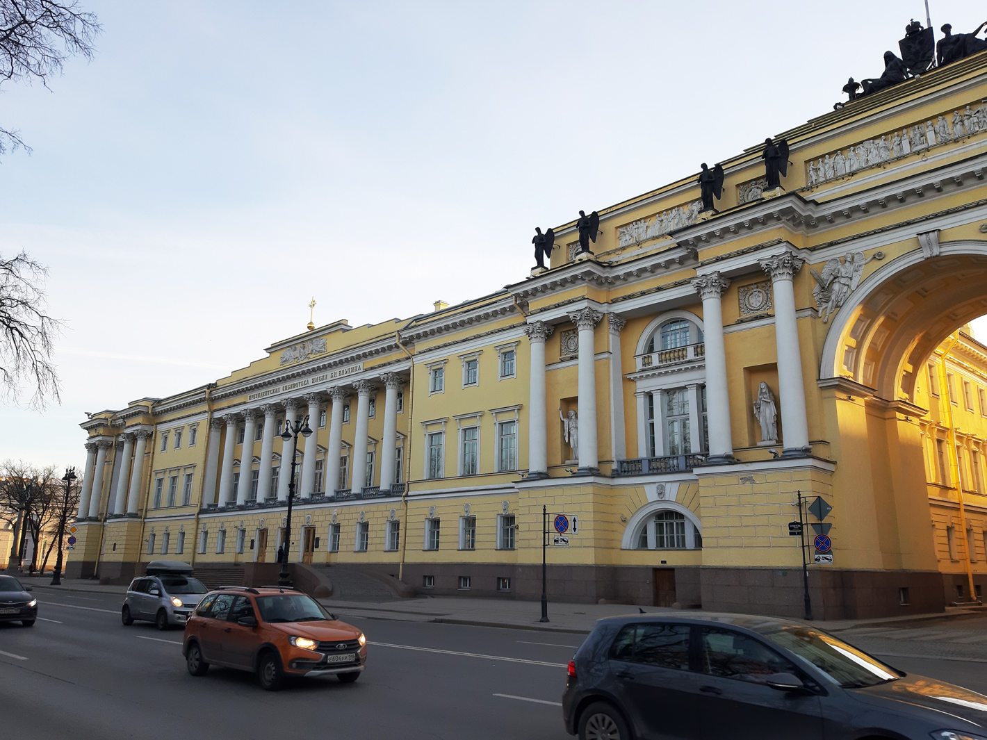 Санкт-Петербург, Сенатская площадь, 3