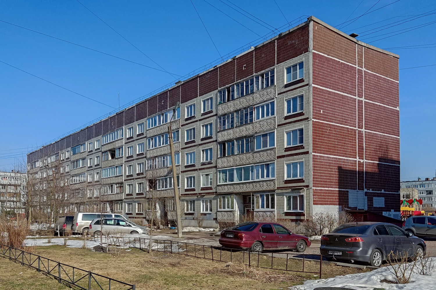 Кировск, Бульвар Партизанской Славы, 11