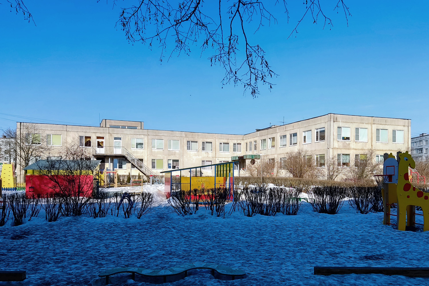 Кировск, Бульвар Партизанской Славы, 13