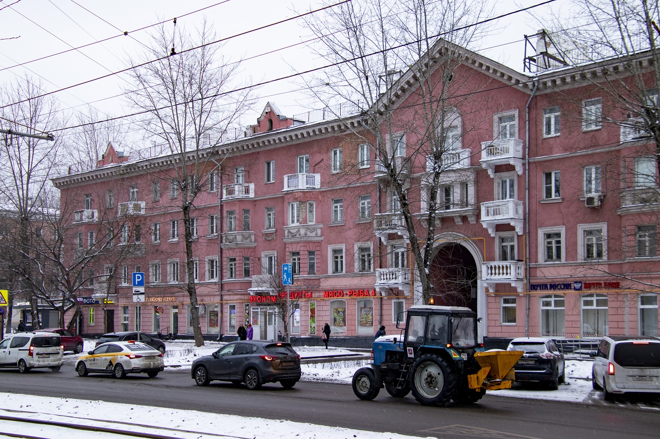 Москва, Сходненская улица, 44 / Нелидовская улица, 17