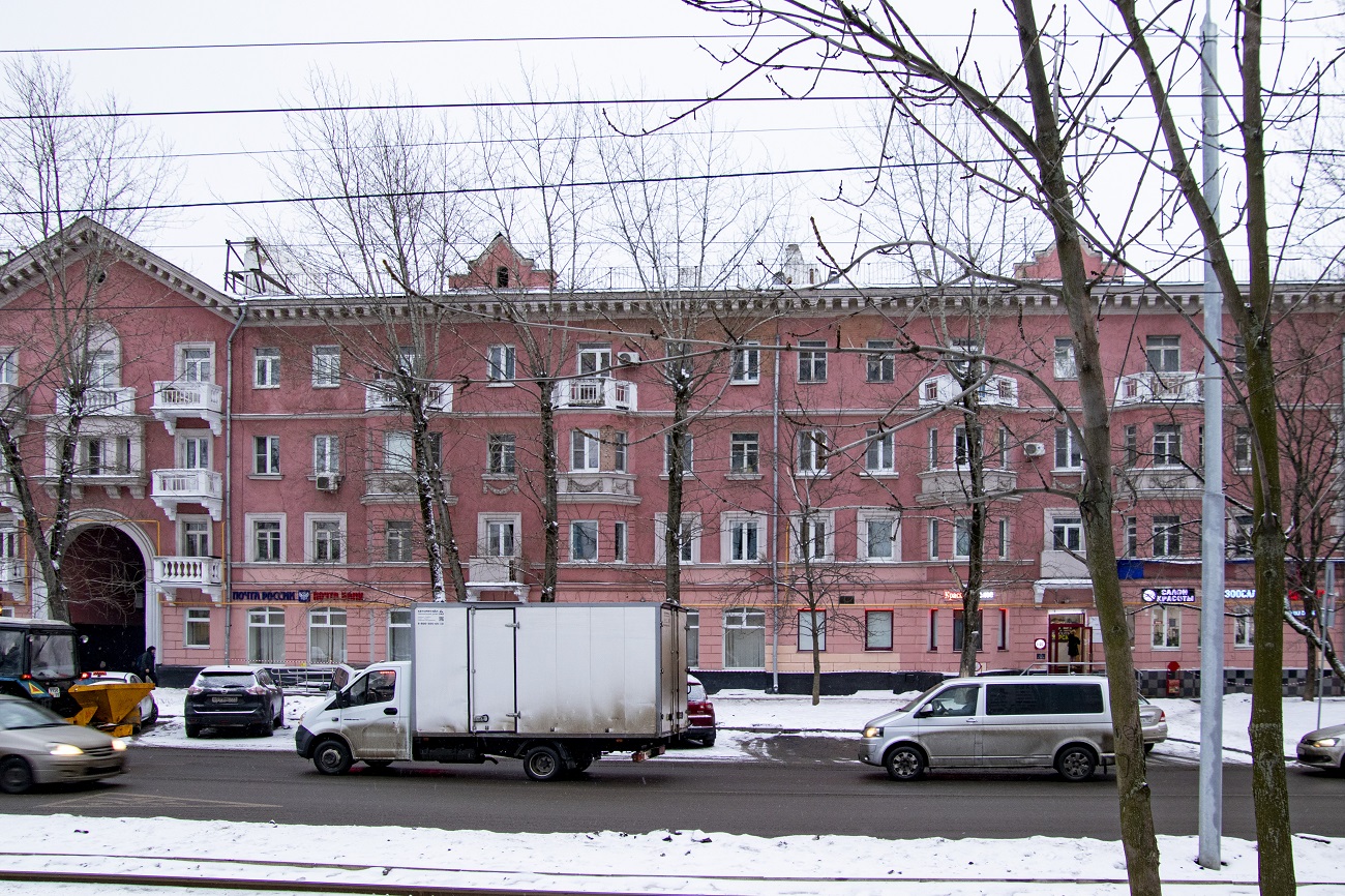 Москва, Сходненская улица, 44 / Нелидовская улица, 17