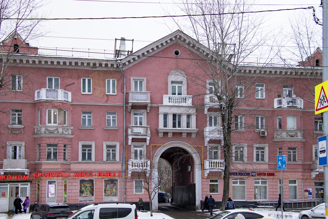 Москва, Сходненская улица, 44 / Нелидовская улица, 17