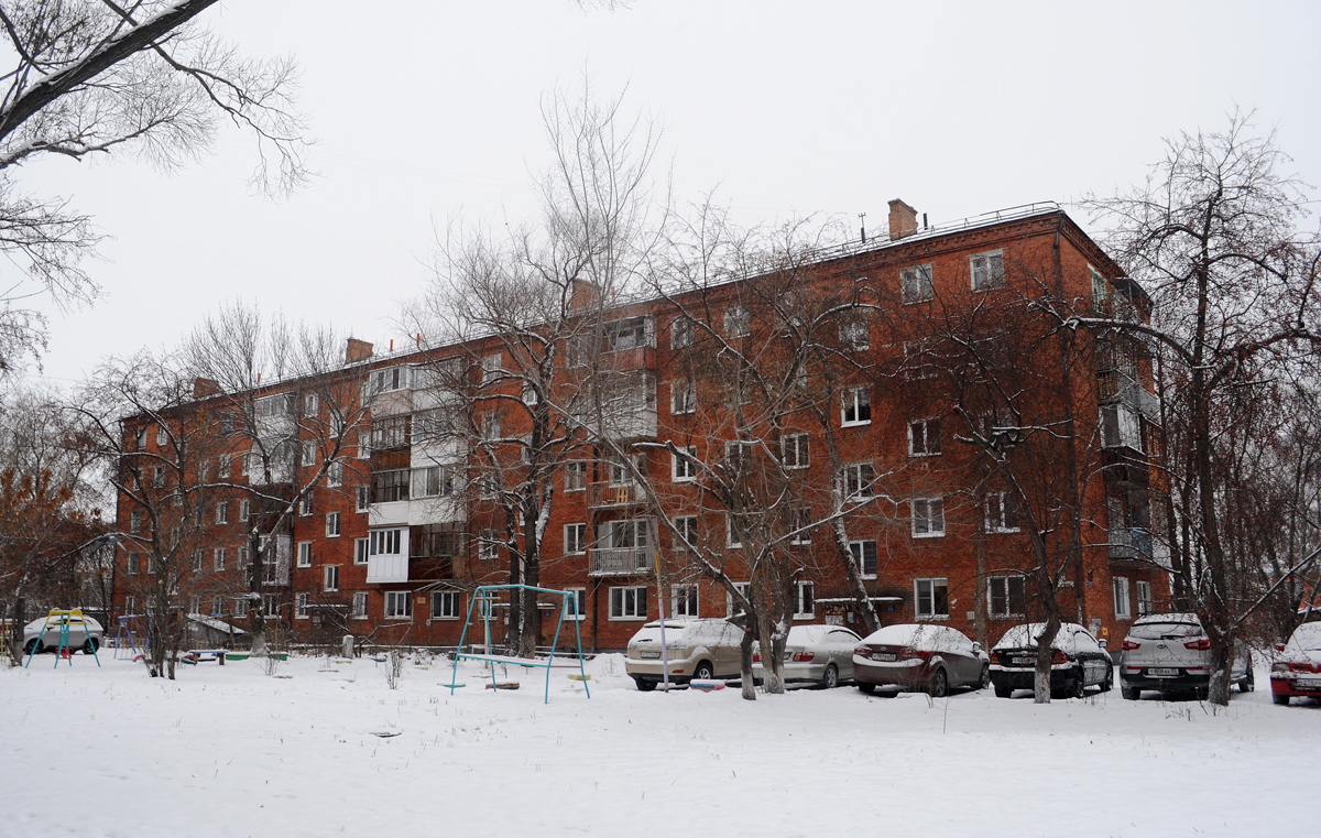 Омск, Улица Гуртьева, 12А
