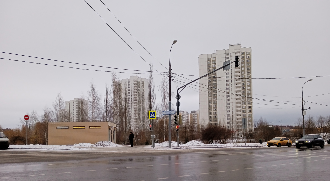 Москва, Улица Кадырова, 3 стр. 1; Улица Академика Понтрягина, 11 корп. 3; Улица Академика Понтрягина, 11 корп. 1